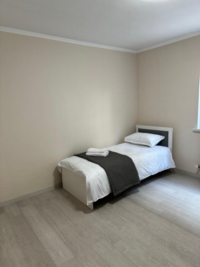 Comfort Plus Ostello Almaty Esterno foto