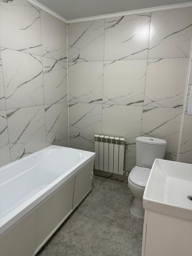 Comfort Plus Ostello Almaty Esterno foto