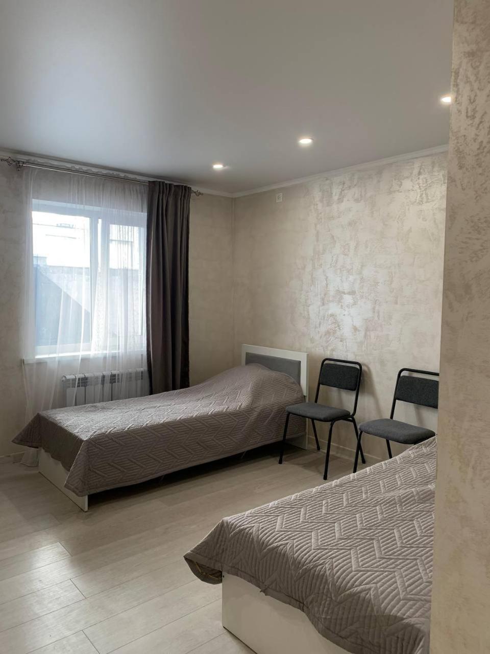Comfort Plus Ostello Almaty Esterno foto